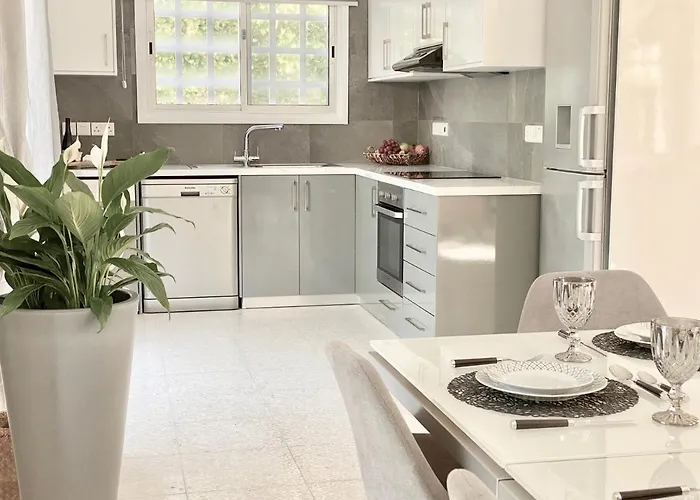 Elaia - * コーラル・ベイ